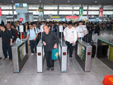 长三角铁路今日预计发送旅客395万人次，午后起迎节前出行最高峰