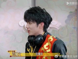 刘耀文秒答默契题,时代少年团成员精准描述忙内等词