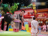 丁禹兮没想到还有这一面，倒个水都倒出新花样，太逗了
