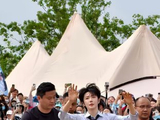 为什么郝熠然作为菏泽籍艺人能在当地拥有如此广泛的市民认可度？