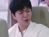 那又怎样~我爸比就是这么惯着我妈咪