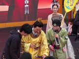 你不说这是景区NPC，差点以为是来打卡的游客！演员郑国霖来安吉上班啦
