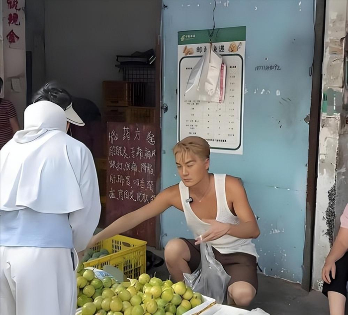  打开网易新闻 查看精彩图片 