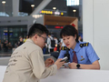五一期间，高铁准时发车背后，离不开一群“叫醒员”！