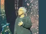 59岁著名男歌手患罕见病20多年,妻子首度透露:四处求医却无法彻底根治