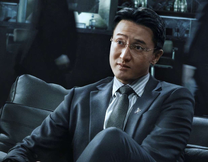  《擒贼记》定档5月4日播出，从时间节点来看颇为理想，近期暂无其他爆剧登场。各位读者，看到这部剧的剧情设定与演员阵容后，你们是不是也和我一样，充满期待呢？