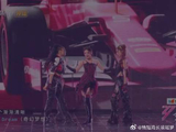 唐艺昕今晚嘴里炒菜了 笑晕了，感觉姐一张口自己也愣住了