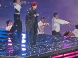 宋亚轩solo现场直拍，咋样？ 我靠，这个升降台竟然是左右倾斜晃动的