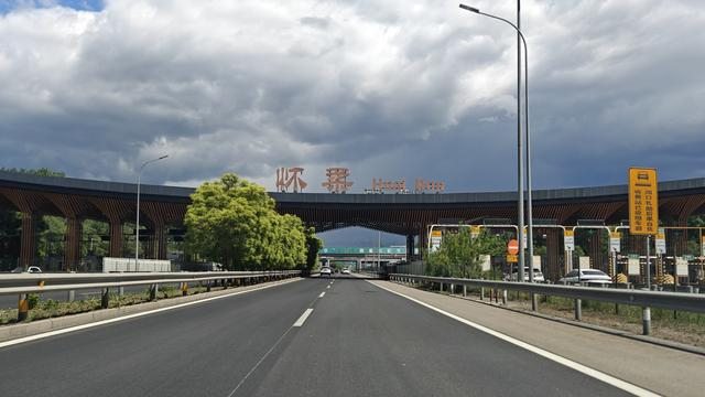 黎振平 摄