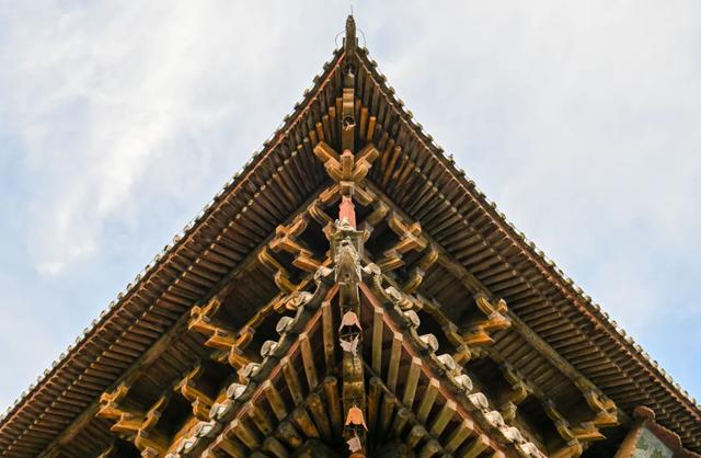 独乐寺观音阁建筑外檐局部。新华社记者 孙凡越摄