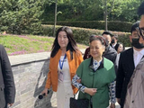 “观音回到了故乡”82岁演员左大玢现身河南香山寺_早晚遇见