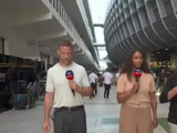 F1摄像师直播走神，镜头转向场外女球迷