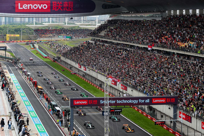 2024年F1联想中国大奖赛期间观众席几乎座无虚席图片来源：2024联想F1中国大奖赛