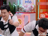 孟阿赛被泼，王彦霖竟用手挡，给阿赛气的都不想说话