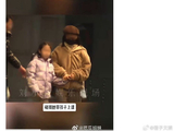 赵丽颖送谢娜演唱会花篮引友情回忆