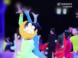 颖儿付辛博女儿参加拉丁舞比赛