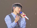 谢娜开演唱会张杰台下带娃
