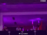 带娃不敷衍不摆拍，亲力亲为照顾孩子，真实又真诚，这样的奶爸太让人喜欢