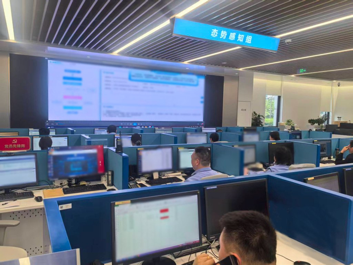 “五一”期间，上海市反诈中心始终保持运转。本文图均为 上海市公安局 供图