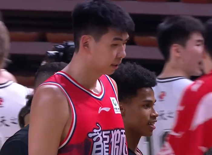  打开网易新闻 查看精彩图片 