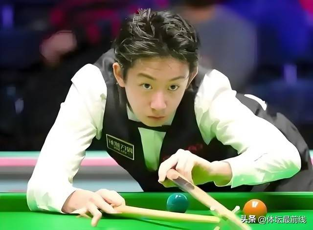 两人第三阶段的比赛将于今晚20:00继续进行。面对强大的对手，吴宜泽能否继续扩大领先优势，最终捧起斯诺克世锦赛的冠军奖杯？让我们拭目以待，并欢迎大家在评论区留言探讨！