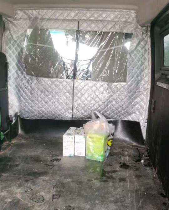潜在受害人要求运送两箱牛奶。