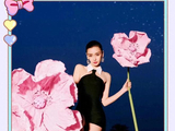 Angelababy和小海绵机场被偶遇，baby一身粉色装扮，少女感十足！