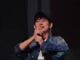 何炅秘密返蓉现身谢娜演唱会嘶吼应援