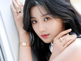 从“普女”争议到霸屏顶流,卢昱晓凭什么一年逆袭成95后小花?