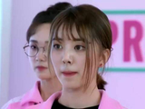 王一博指导女团舞蹈动作，现场示范撒娇卖萌