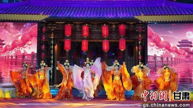 陇南市武都区万象街“唐风演艺 万象风华”实景演艺。甘肃省文旅厅供图