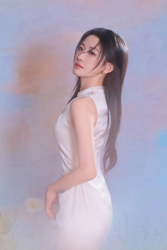 ▲直到现在，韩雨彤还保留着上学时养成的专业习惯。