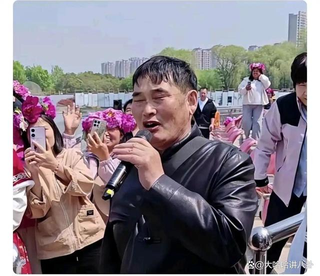打开网易新闻 查看精彩图片