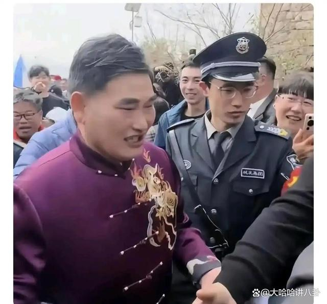 打开网易新闻 查看精彩图片