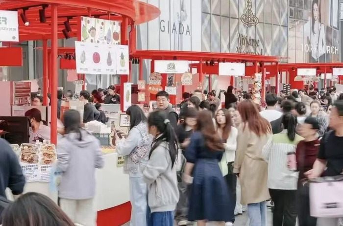 图片来源：青岛万象城