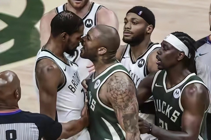 泪目!41岁PJ塔克正式退役,生涯赚1亿拿总冠军,硬汉终谢幕|火箭|NBA|凯文·杜兰特|雄鹿|PJ-塔克_新浪体育_新浪新闻