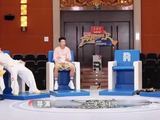 白鹿摔倒后立即搀扶周洁琼