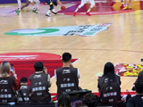 关键局的胡队绝不手软胡明轩 胡明轩季后赛超级高水平 胡明轩广东宏远