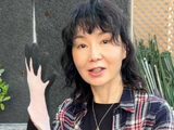 61岁张曼玉素颜出镜,自称城市农夫刨土收芋,开号九月狂揽粉丝一百六十万