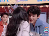 吴磊赵今麦甜蜜贴脸运送双人合照，甜翻众人