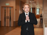 81岁李家鼎自曝不获TVB续约，哭求长子自力更生，长子仍拒找工作