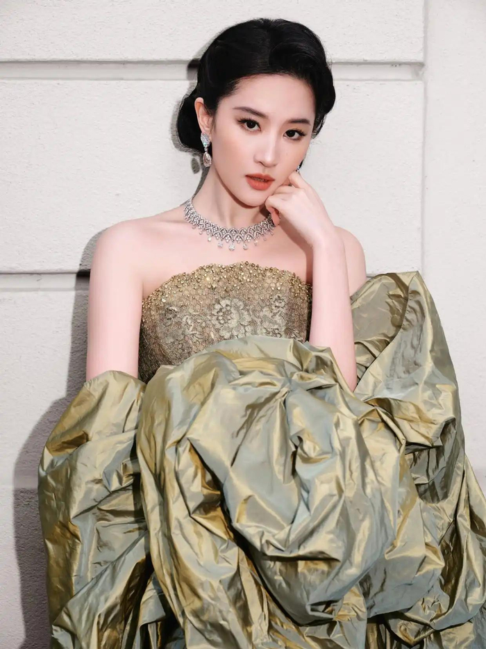 打开网易新闻 查看精彩图片
