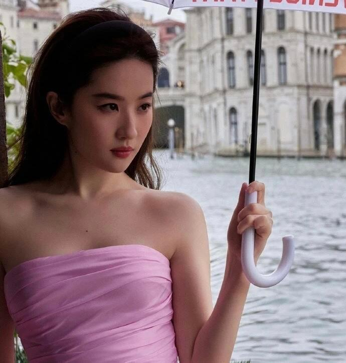 打开网易新闻 查看精彩图片