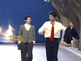 街道上他在闹她在笑太有感觉了，完全父母爱情，CP感真的是个玄学✘