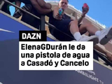 女记者送给巴萨球员一些呲水枪🔫🔫🔫🔫卡萨多呲人家