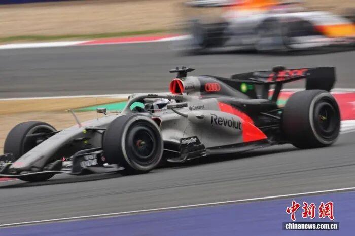 资料图：F1赛车。中新社记者 张亨伟 摄