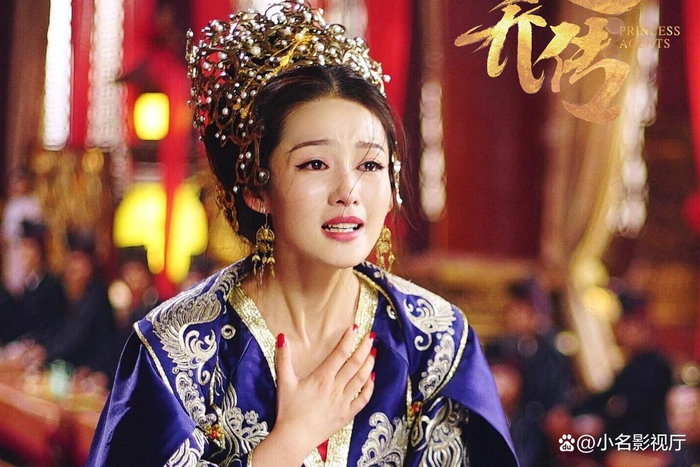 李沁饰演元淳