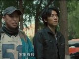 王骁、田曦薇喜剧《低智商犯罪》连追9集,王传君看笑话书,马旭东赚差价,2个笨贼率先出圈