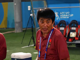 U17国足惊险晋级 主帅浮嶋敏赛后鼓舞队员