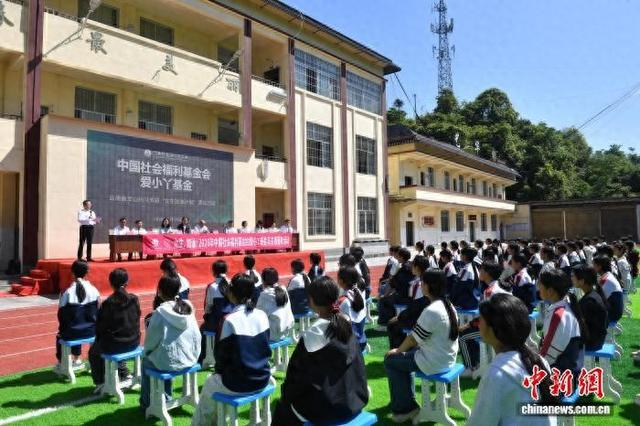 5月14日，“女生加油计划”在马关县启动。 黄兴鸿 摄